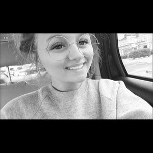 Meet your Posher, Tara